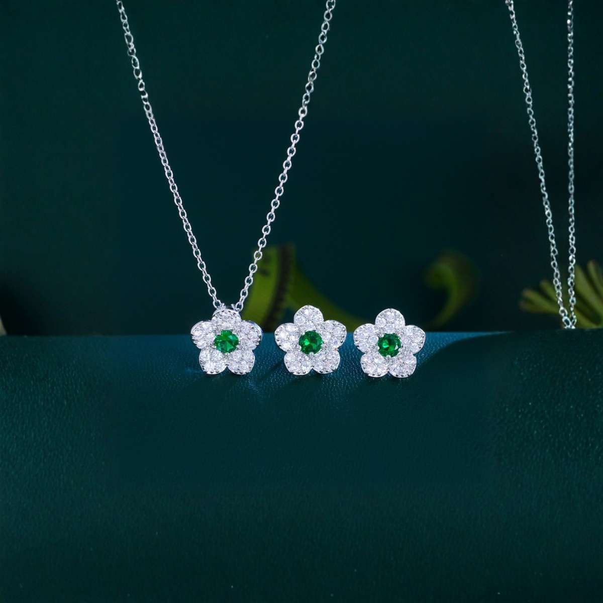 The Forest Petal Set green